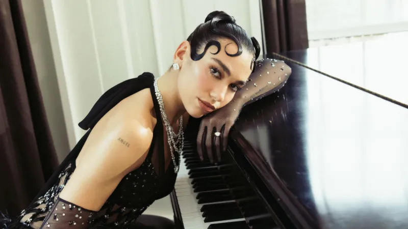 Dua Lipa Met Gala 2025