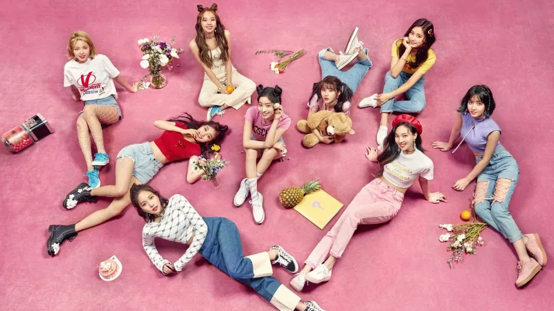 TWICE, Aesthetic wallpaper 4K, Nayeon, Jeongyeon, Momo, Sana, Jihyo, Mina, Dahyun, Chaeyoung, Tzuyu
