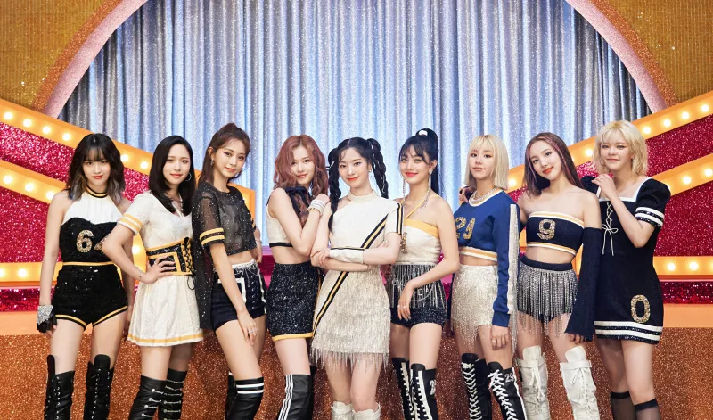 TWICE, Nayeon, Jeongyeon, Momo, Sana, Jihyo, Mina, Dahyun, Chaeyoung, Tzuyu