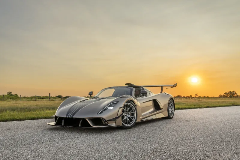 Hennessey Venom F5 Revolution LF 2025