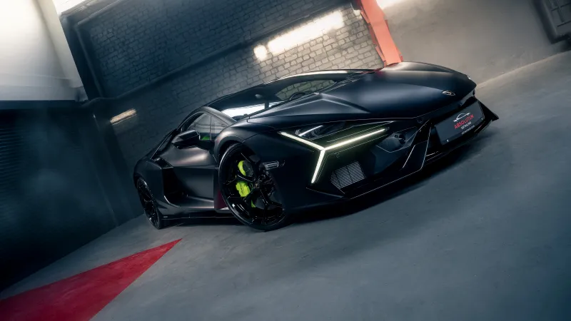Lamborghini Revuelto Matte black
