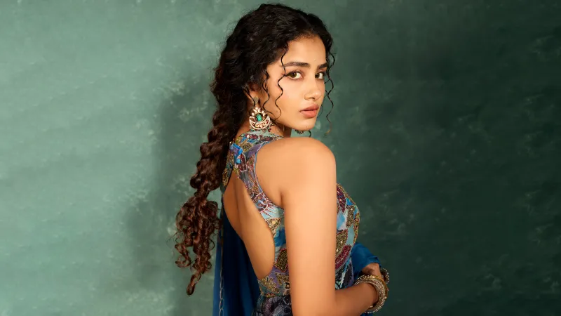 Anupama Parameswaran 2025, 8K wallpaper