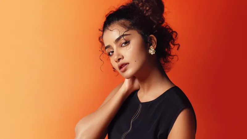 Anupama Parameswaran, 8K wallpaper