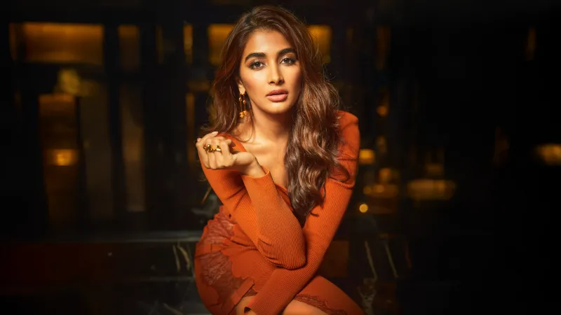 Pooja Hegde, Dark background 8K