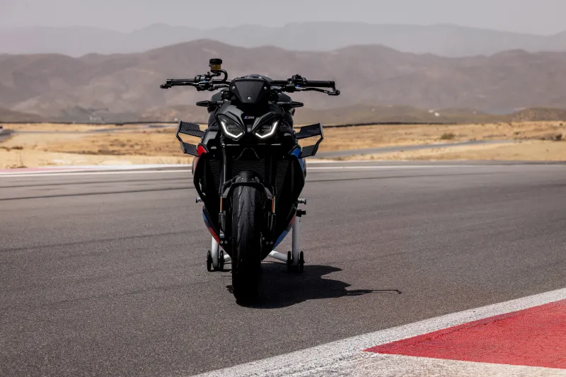 BMW M 1000 R 2026, 5K wallpaper