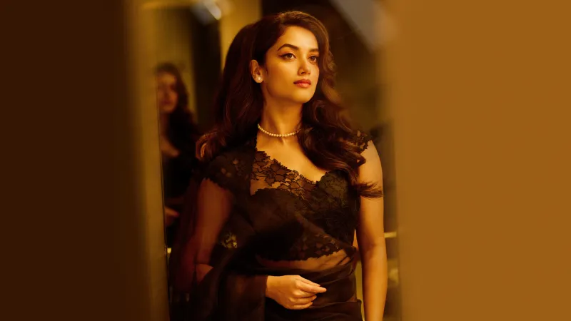 Bhagyashri Borse in Black saree, 8K wallpaper