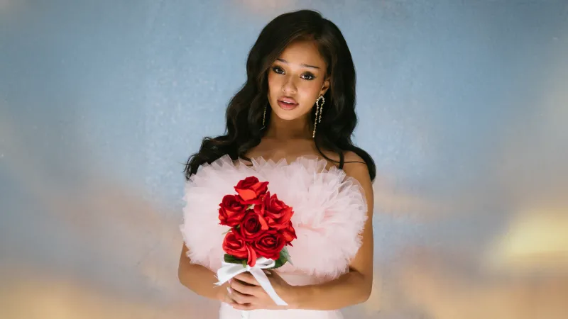 Manon with Red Roses, Pink dress, 5K wallpaper