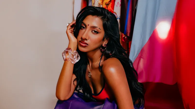 Lara Raj Portrait, KATSEYE