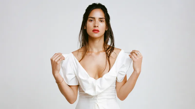 Adria Arjona