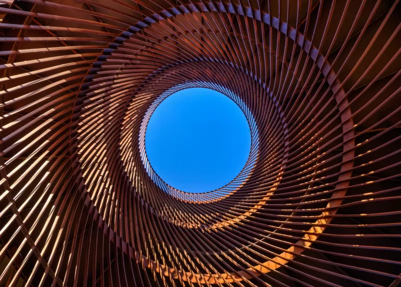 Spiral structure, Looking up, Blue sky circle, 4K wallpaper