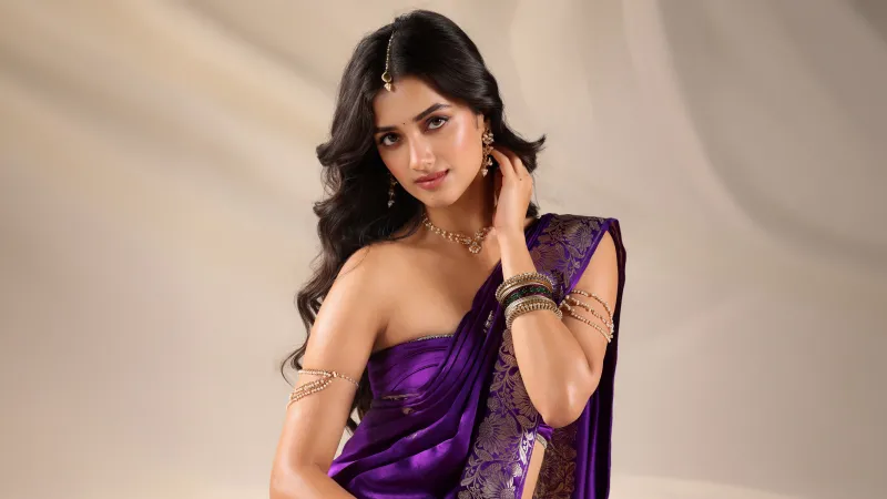 Bhagyashri Borse Traditional Saree