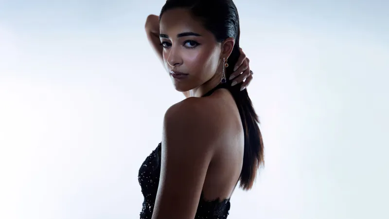 Glamorous Ananya Panday, 8K wallpaper