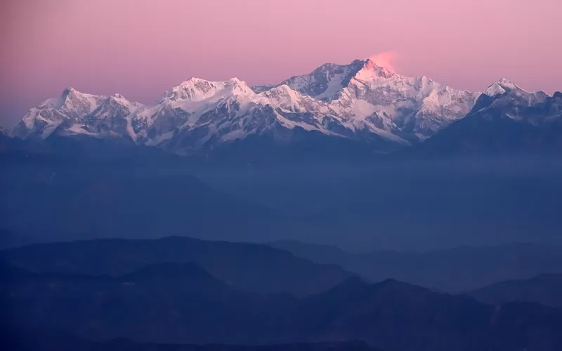 Kangchenjunga wallpaper, Himalayas from Darjeeling, Pink dawn
