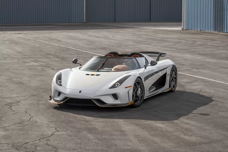 Koenigsegg Regera, White hybrid hypercar, Airfield wallpaper