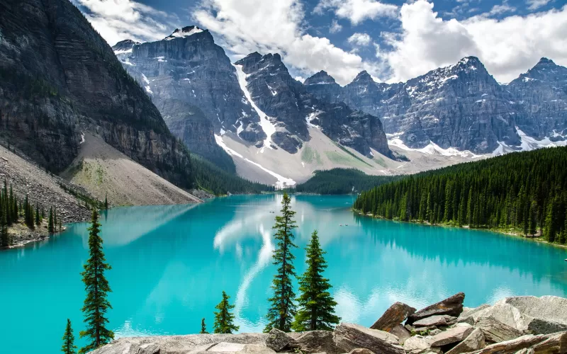 Moraine Lake, Canada, Valley of the Ten Peaks, Banff National Park, Glacier mountains, Snow covered, Green Trees, Reflection, Blue Water, Daytime, Landscape, Scenery