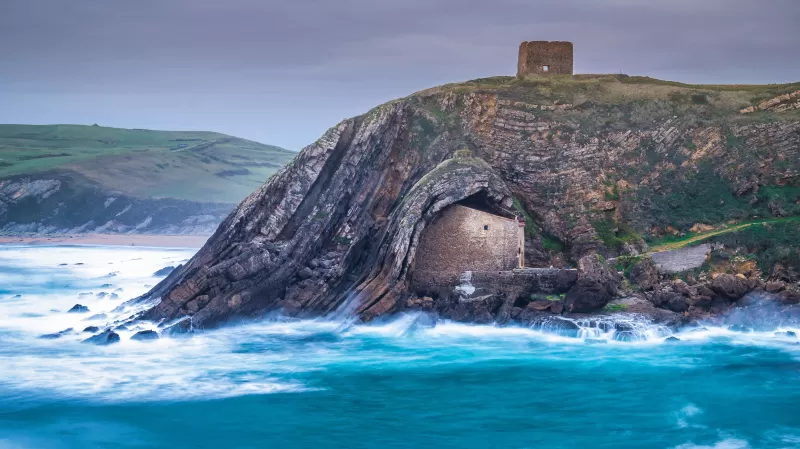 Ermita de Santa Justa, Torre de San Telmo, Cantabria, 4K wallpaper