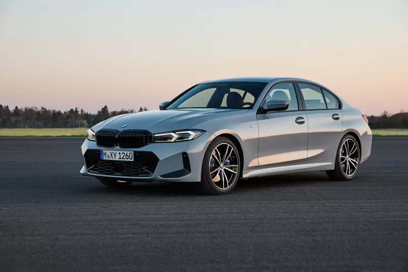 BMW 330i M Sport wallpaper, BMW 3 Series, Silver sedan, Pink dusk, 2022