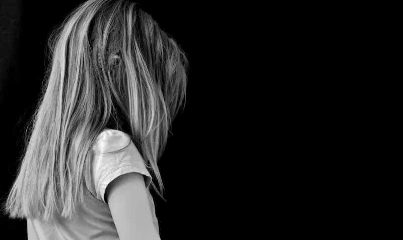 Sad girl, Cute Girl, Black background, Sad mood, AMOLED, Monochrome, 5K